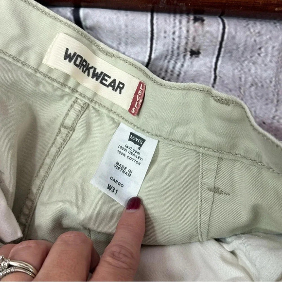 Levi's workwear cargo shorts size 31 utility gorpcore neutral streetwear - Picture 2 of 5